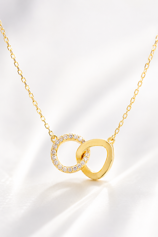 925 Sterling Silver Interlocking Circle Pendant Necklace