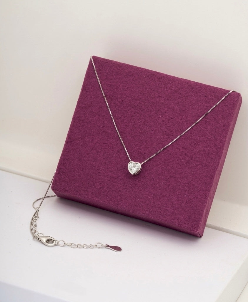 925 Sterling Silver Amour Heart Pendant Necklace