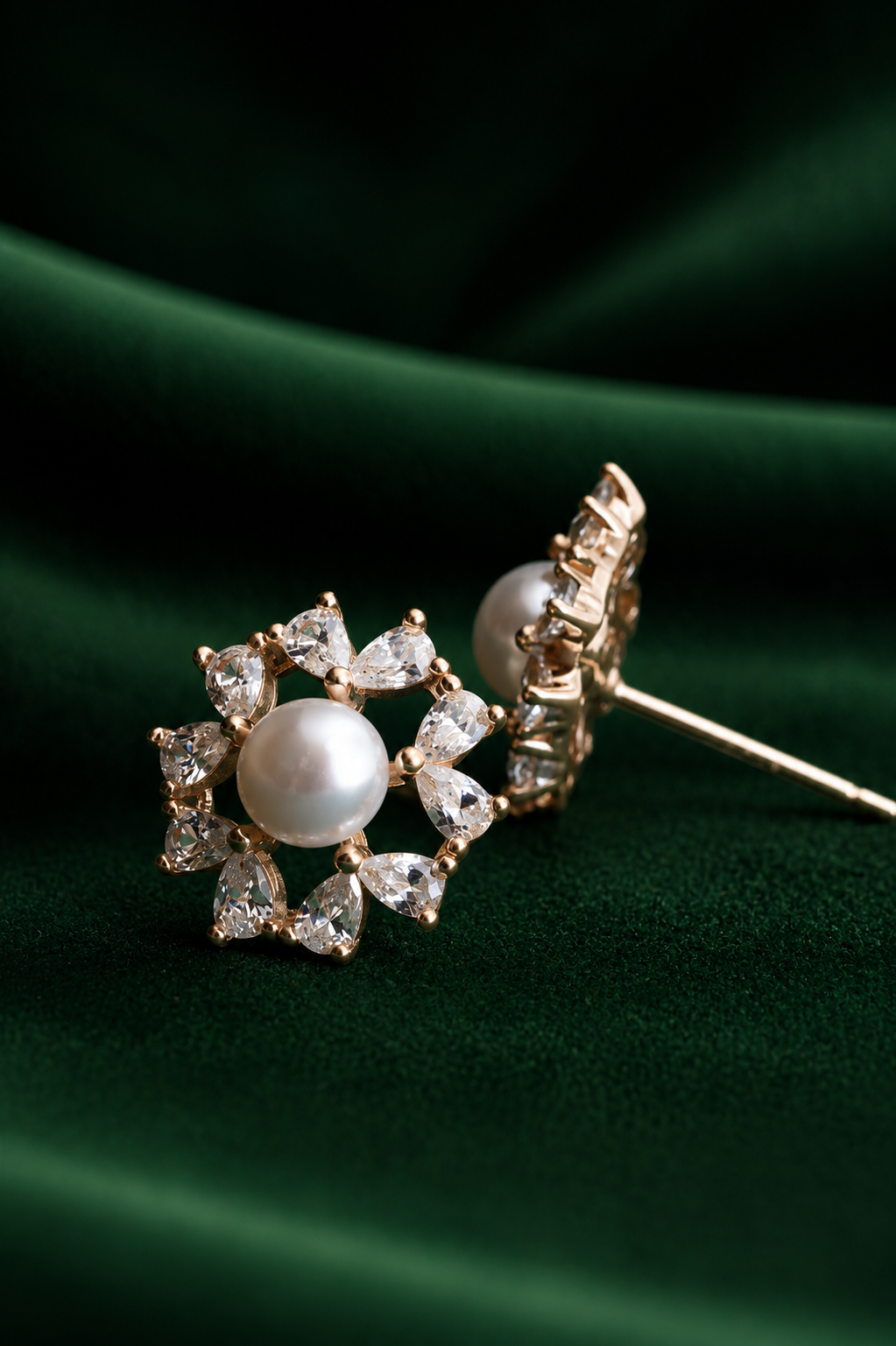 925 Sterling Silver Pearl Bloom Stud Earrings