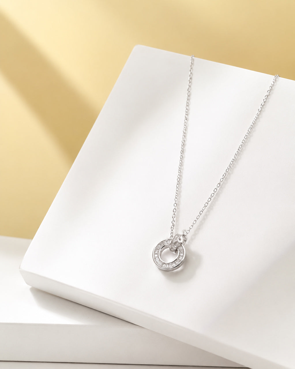 PEHRO 925 Sterling Silver Circle Pendant Necklace