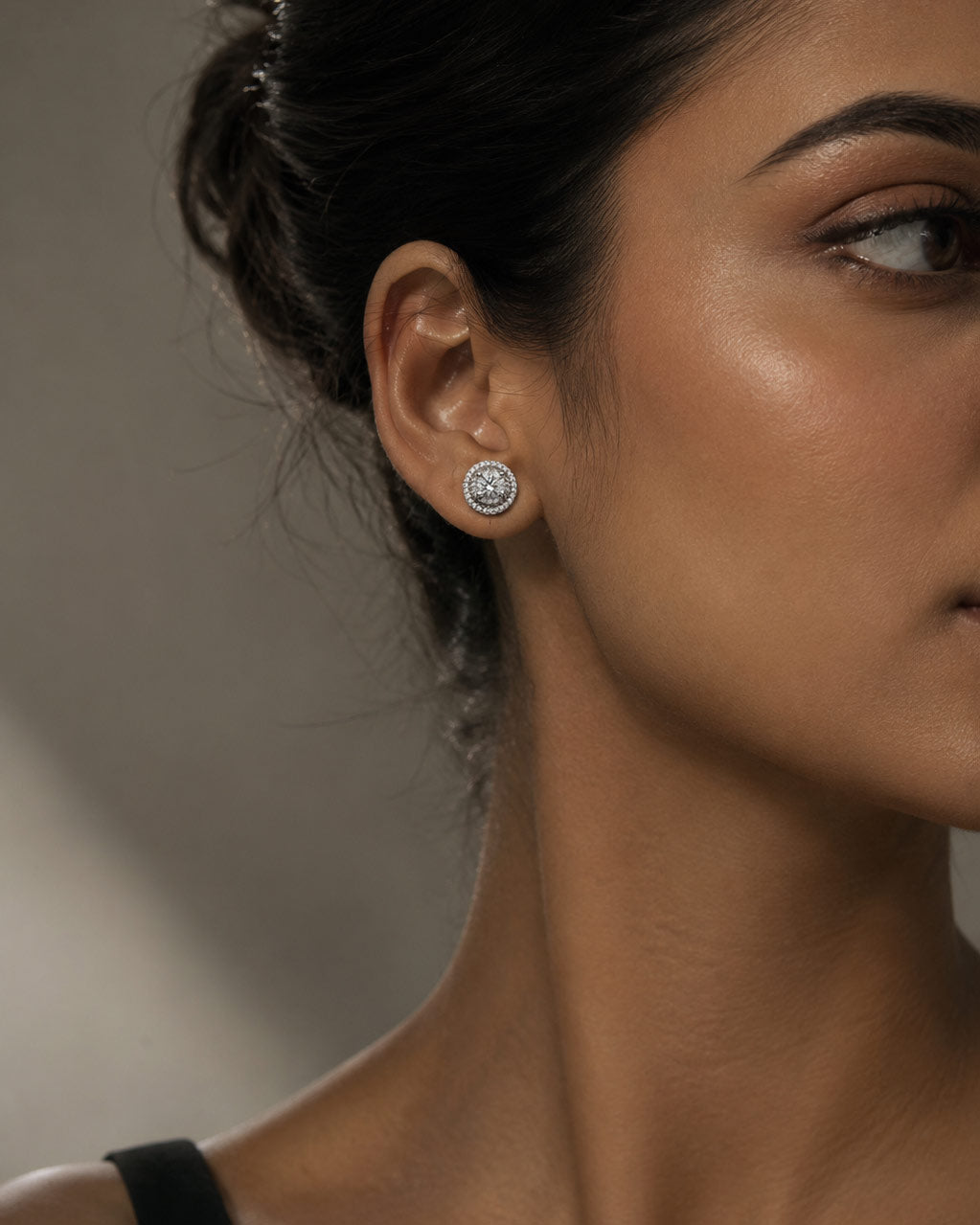 PEHRO 925 Sterling Silver Rhodium Halo Stud Earrings