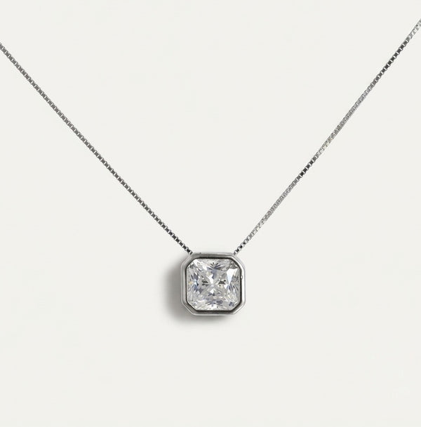 925 Sterling Silver Nova Solitaire Pendant