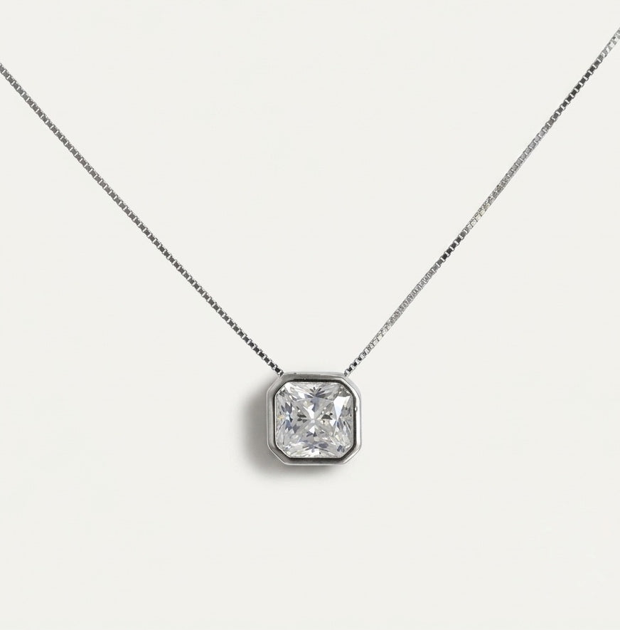 925 Sterling Silver Nova Solitaire Pendant